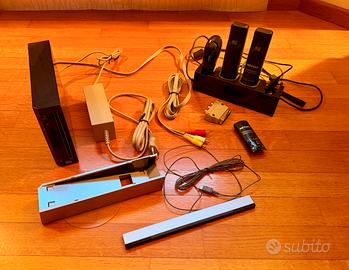 Nintendo Wii Nera Super Mega Kit Retrocompatibile
