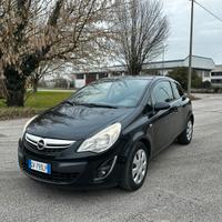 Opel Corsa Anno 2012 - 1.3 CDTi Cosmo Neopatentati