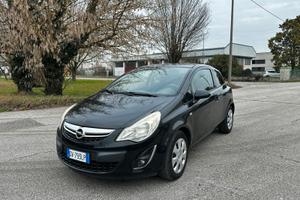 Opel Corsa Anno 2012 - 1.3 CDTi Cosmo Neopatentati