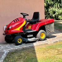 Trattorino tagliaerba