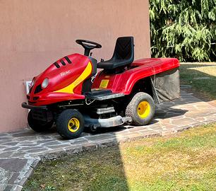 Trattorino tagliaerba