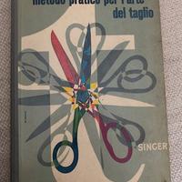 Manuale taglio e cucito Singer