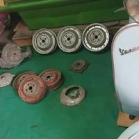ruote vespa d'epoca 50 n 4 bulloni 