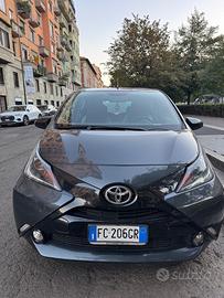 TOYOTA AYGO 1.0 X-PLAY