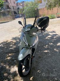 Honda SH 300 ABS