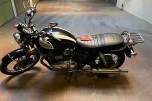 Moto Triumph Bonneville