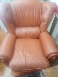 divano + 2 poltrone in pelle