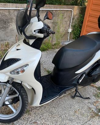 Suzuki sixteen 150