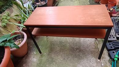 tavolinetto vintage  stile industriale