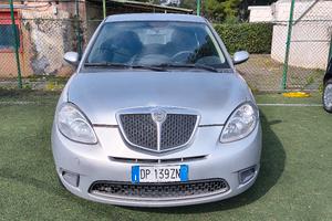 Lancia Ypsilon 1.2 Versus