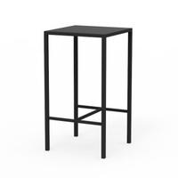 Tavolo alto e sgabelli da esterno