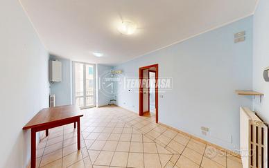 BILOCALE ABITABILE DA SUBITO CON BALCONE