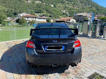 Auto SUBARU  privato