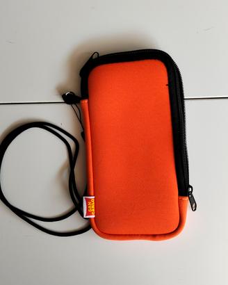 Porta cellulare antiurto con tracolla 