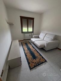 Armadio, divano, soggiorno, letto