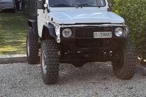 Suzuki Samurai