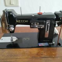Macchina da cucire Necchi
