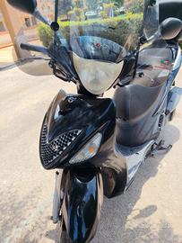 Suzuki Sixteen 150 cc