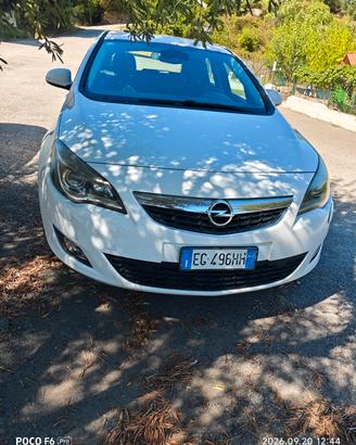Opel Astra 