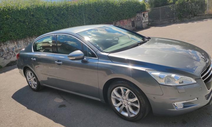 Peugeot 508_Xenon_full Led_fari direzionali_Pelle.