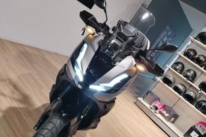 Honda -adv 350 -2025- passaggio incluso