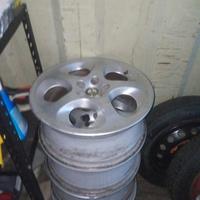 4 cerchi in lega alfa romeo 147 / paraurt Renault 