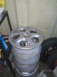 4 cerchi in lega alfa romeo 147 / paraurt Renault 