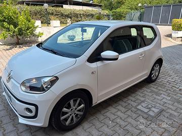 VOLKSWAGEN up - 2013