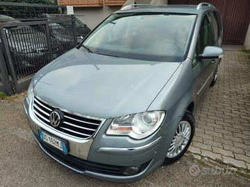 VOLKSWAGEN TOURAN 2009 2.0DIESEL 7POSTI FULL OPT.