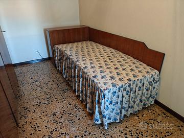 letto con vano contenitivo 