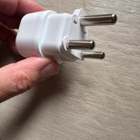 Adattatore prese da Italiana/schuko a tipo M