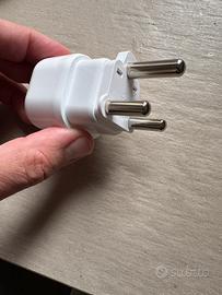 Adattatore prese da Italiana/schuko a tipo M