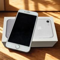 iPhone 7 | 128 GB | originale Apple | scatola incl