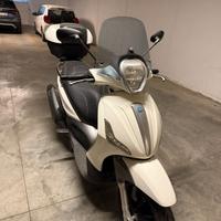 Beverly 350cc sport