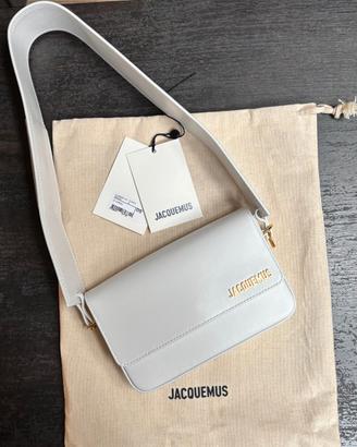 Borsa Jacquemus Le Carinu in Pelle