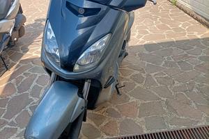 scooter xmax 250 Yamaha 