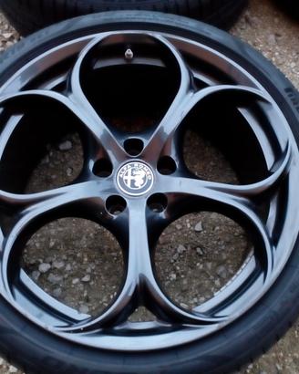 CERCHI E GOMME 19 ORIGINALI ALFA ROMEO COD:1570