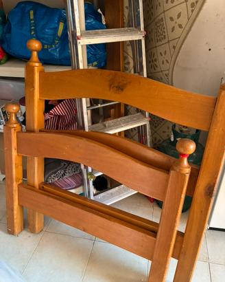 Letto singolo e materasso