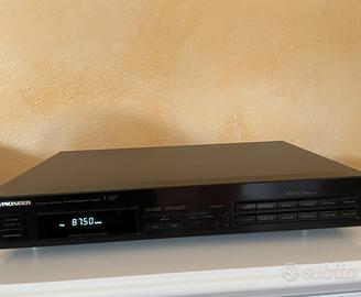 Stereo pioneer