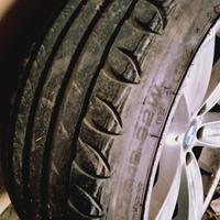 treno gomme bmw cerchio 18