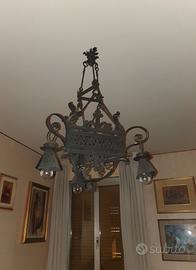 Lampadario antico stile medievale