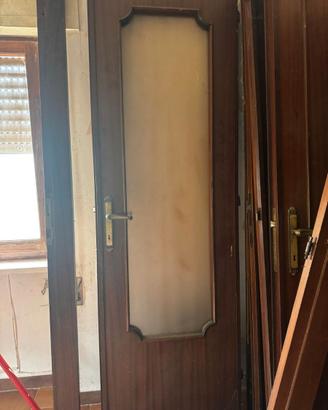 Porte con vetrata e senza