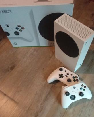 X BOX SERIE S 512 GB con giochi digital.