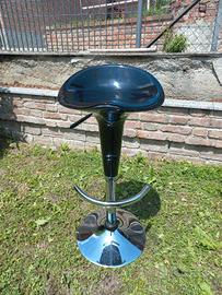 sgabello girevole con alzata 