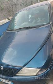 Lancia y