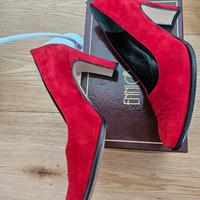 decolte' scamosciate rosso tacco 8