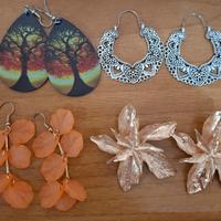 Lotto 1 Orecchini di bigiotteria