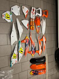 PLASTICHE KTM 19-22