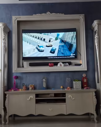 Soggiorno in legno massello