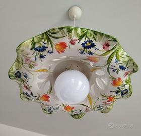 Lampadario in porcellana dipinto a mano